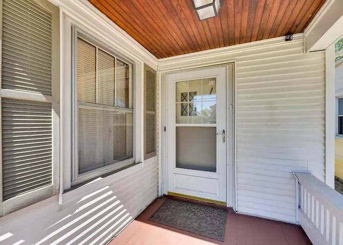 ~ 8 Mi From Canalside! Buffalo Vacation Rental