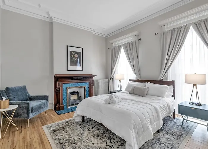 Spacious Second Empire Suite At The Platt Mansion